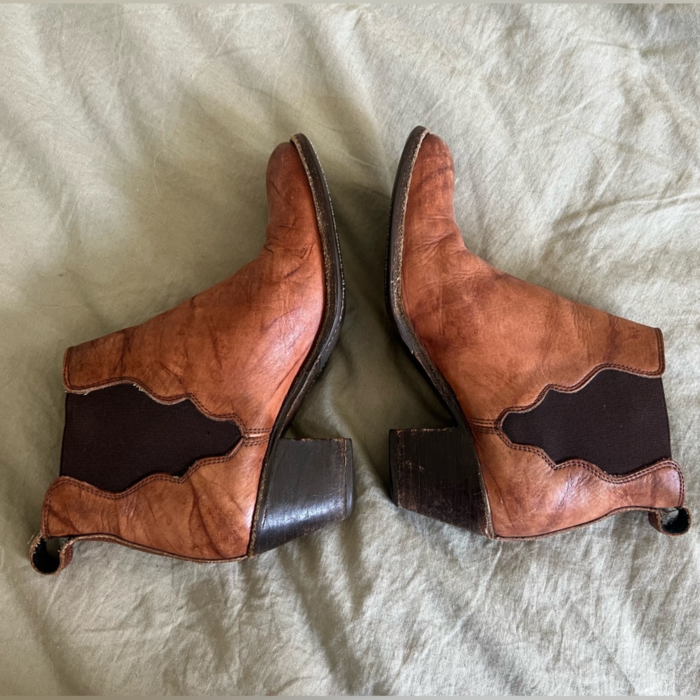 Frye Brown Leather Chelsea Heeled Ankle Boots
